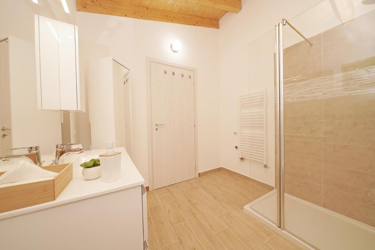 Apartments Villa Bougainville San Felice del Benaco Extérieur photo