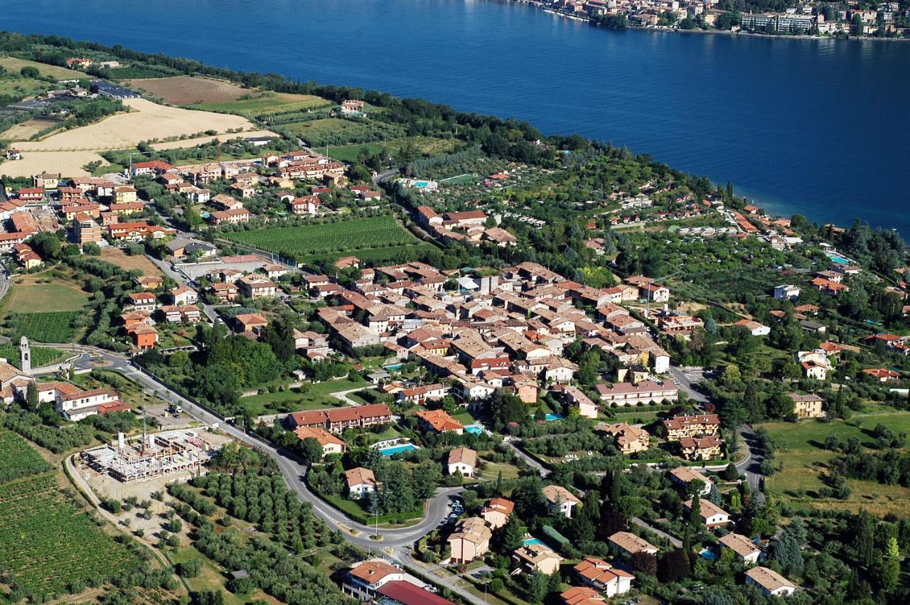 Apartments Villa Bougainville San Felice del Benaco Extérieur photo