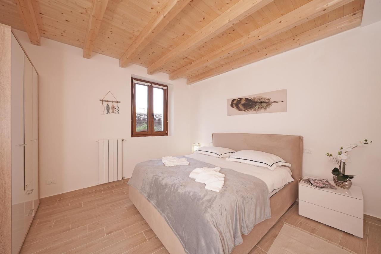 Apartments Villa Bougainville San Felice del Benaco Extérieur photo