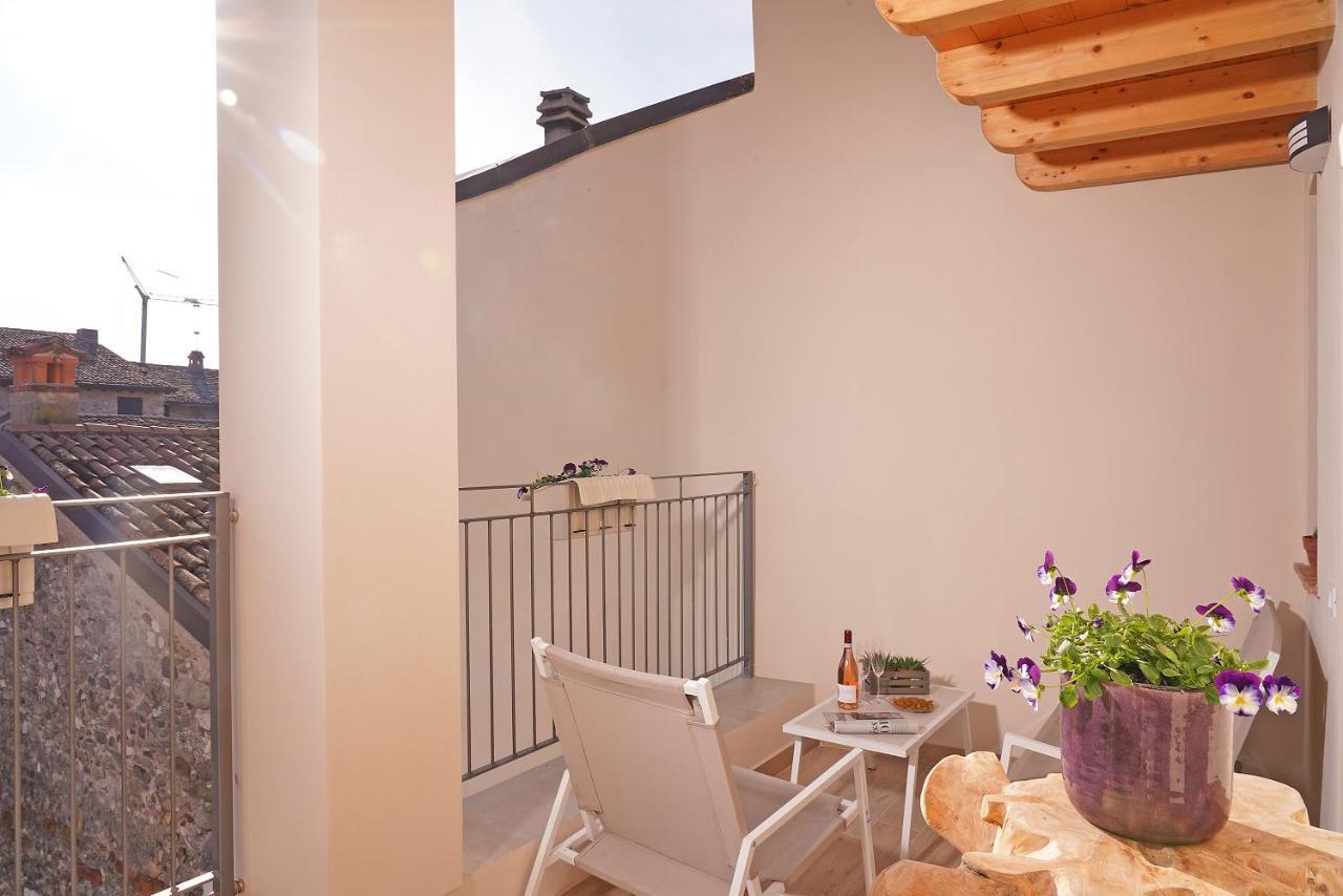 Apartments Villa Bougainville San Felice del Benaco Extérieur photo