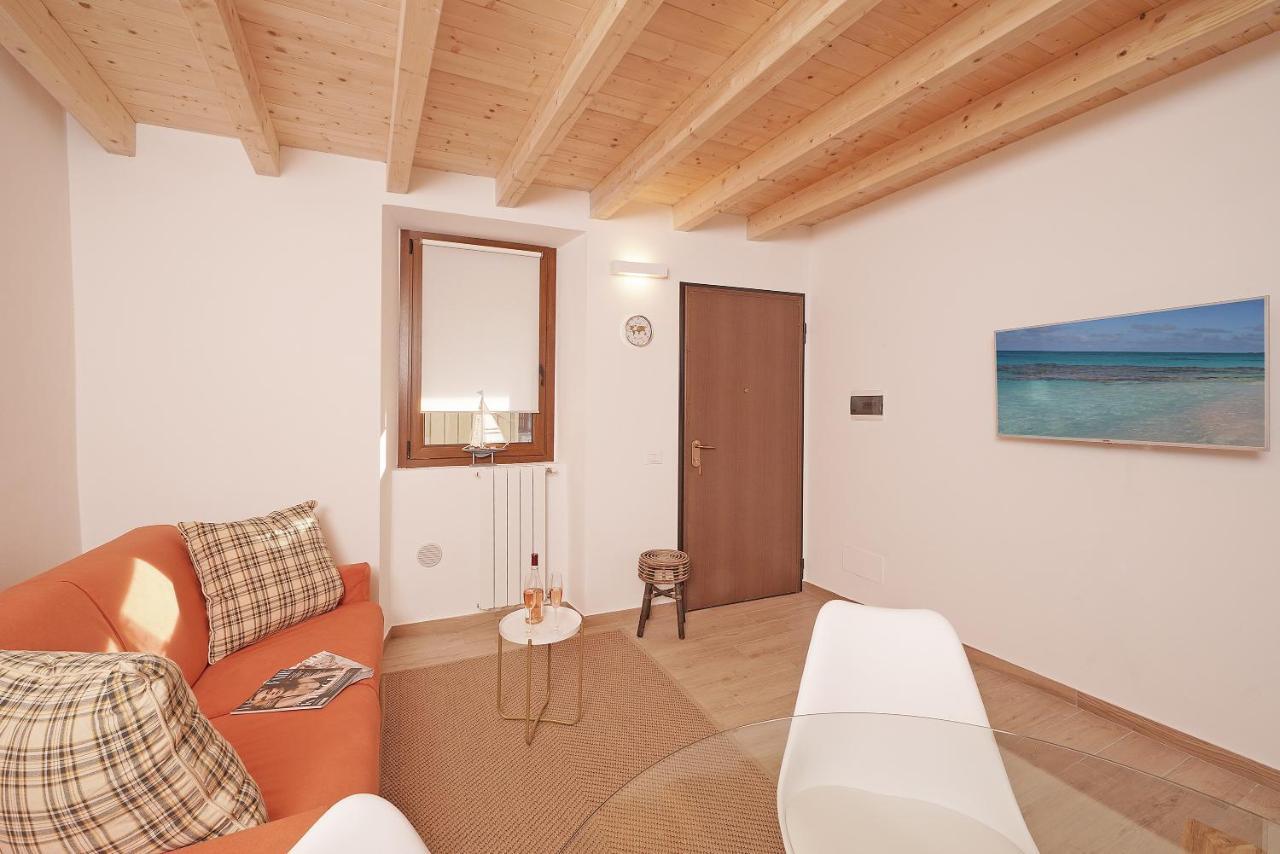 Apartments Villa Bougainville San Felice del Benaco Extérieur photo