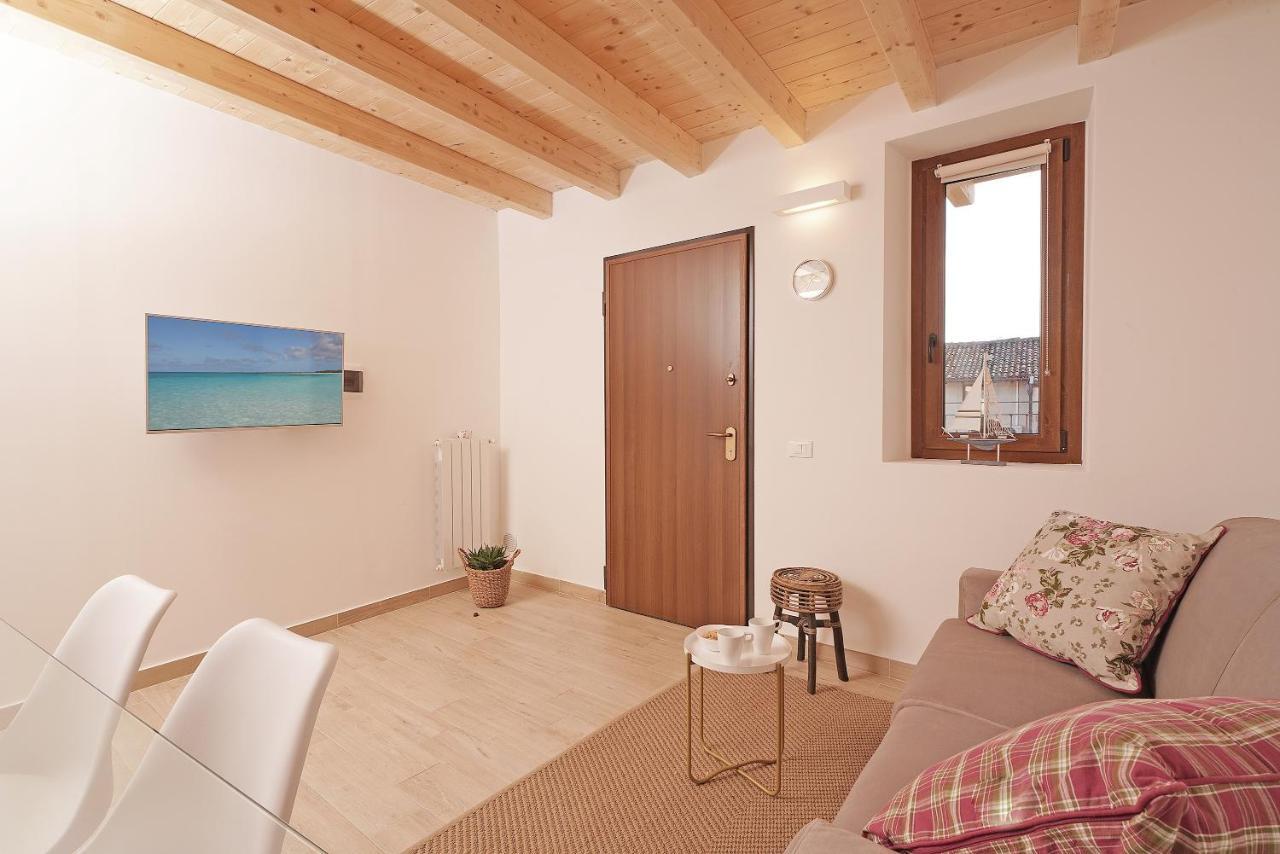 Apartments Villa Bougainville San Felice del Benaco Extérieur photo