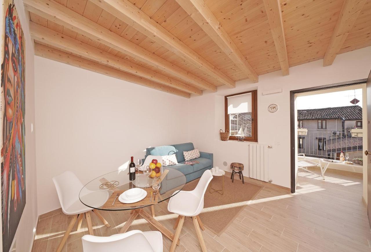 Apartments Villa Bougainville San Felice del Benaco Extérieur photo